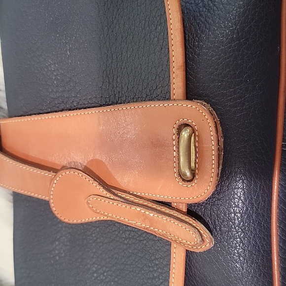 VINTAGE DONNEY AND BOURKE HANDBAG - Picture 12 of 14